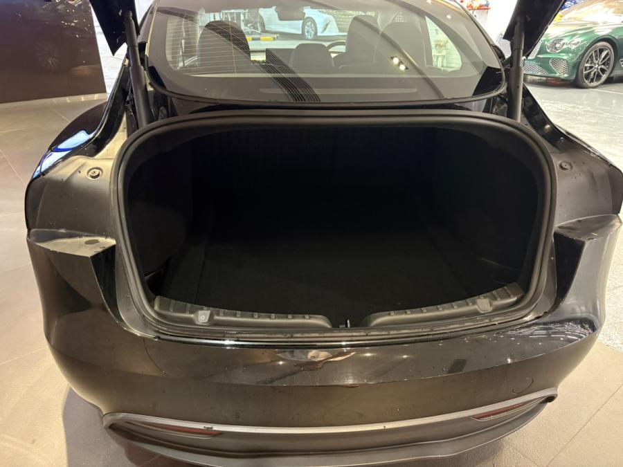 Model 3 RWD - Image 5